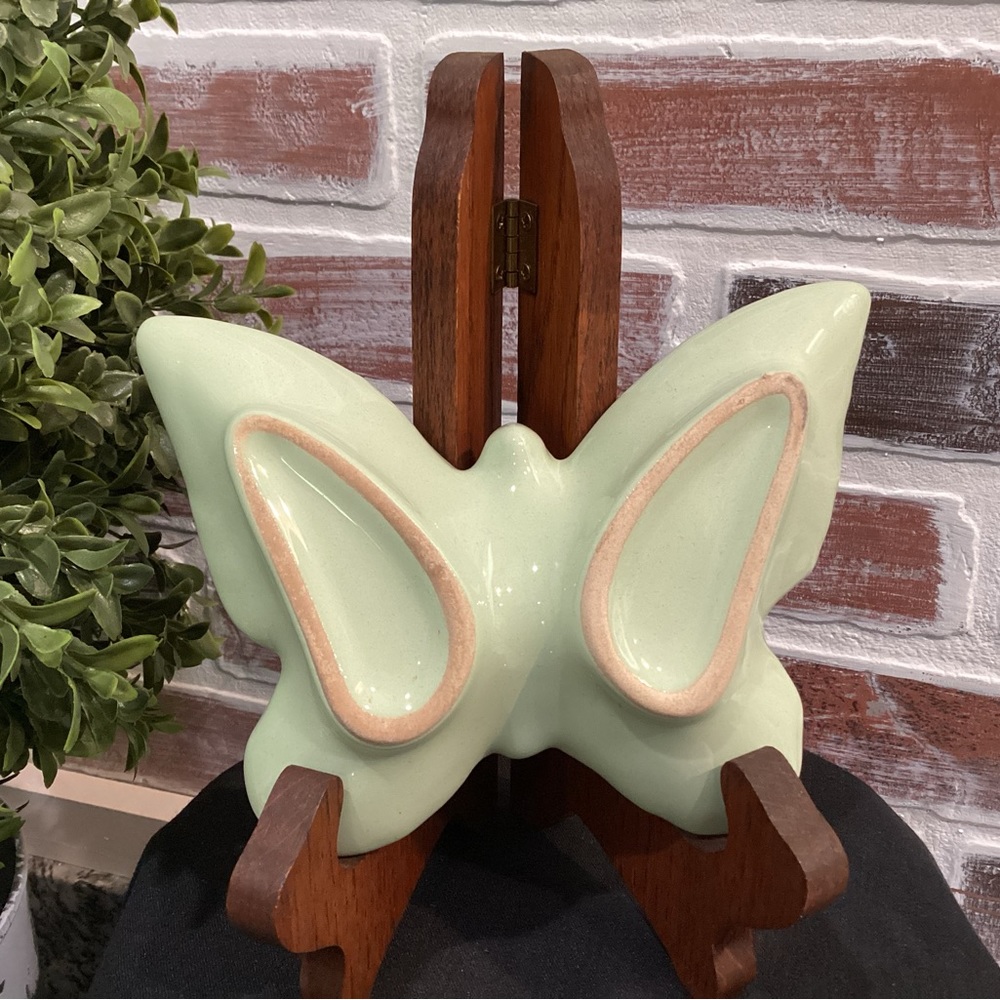 🟢 Vintage Soft Green Butterfly Ashtray - Ceramic Crafted - Many Uses - Unique - Picture 5 of 11